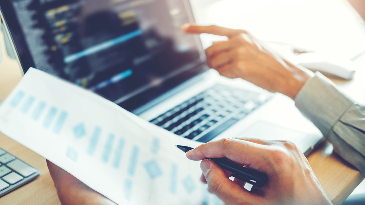 ESG企業調査での情報収集・評価